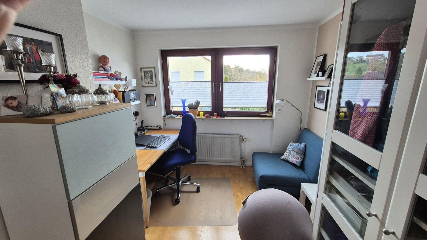 Predaj domu 131 m², pozemek 334 m², Tübinger Str. 25/2, Weil im Schönbuch, Bádensko-Wurttembersko Predaj domu 131 m², pozemek 334 m², Tübinger Str. 25/2, Weil im Schönbuch, Bádensko-Wurttembersko