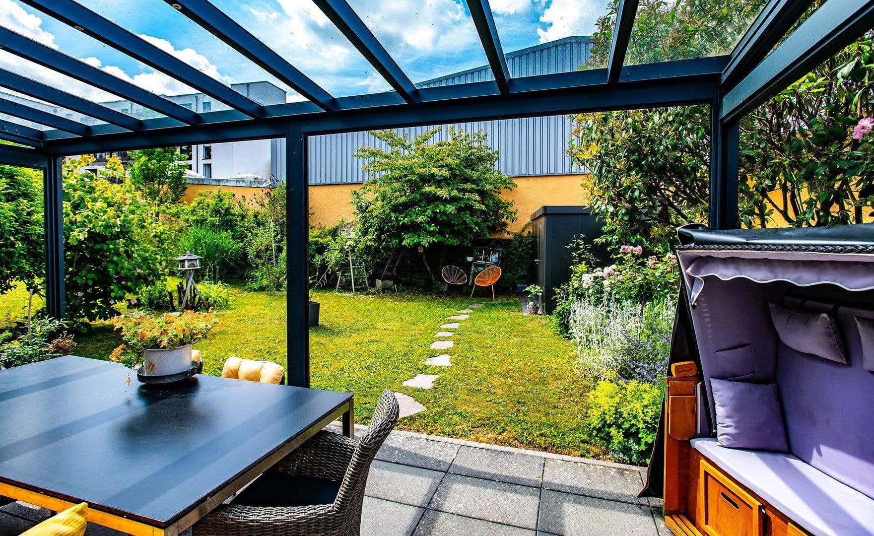 Predaj domu 177 m², pozemok 370 m², Bühl, Bádensko-Wurttembersko Predaj domu 177 m², pozemok 370 m², Bühl, Bádensko-Wurttembersko