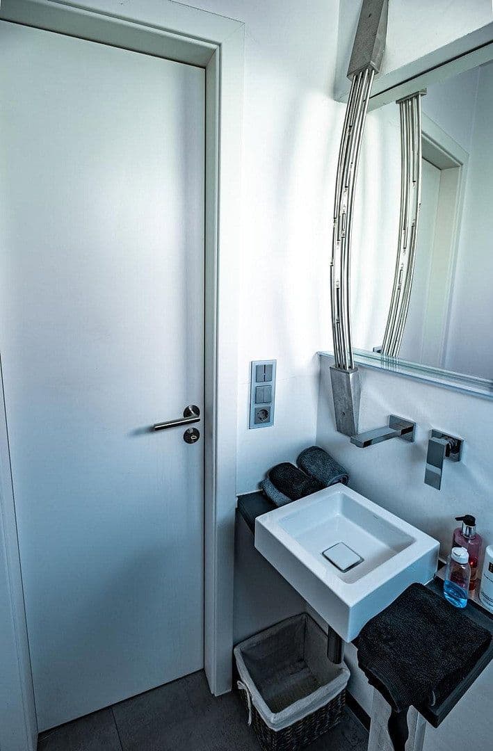 Predaj domu 176 m², pozemek 370 m², Bühl, Bádensko-Wurttembersko Predaj domu 176 m², pozemek 370 m², Bühl, Bádensko-Wurttembersko