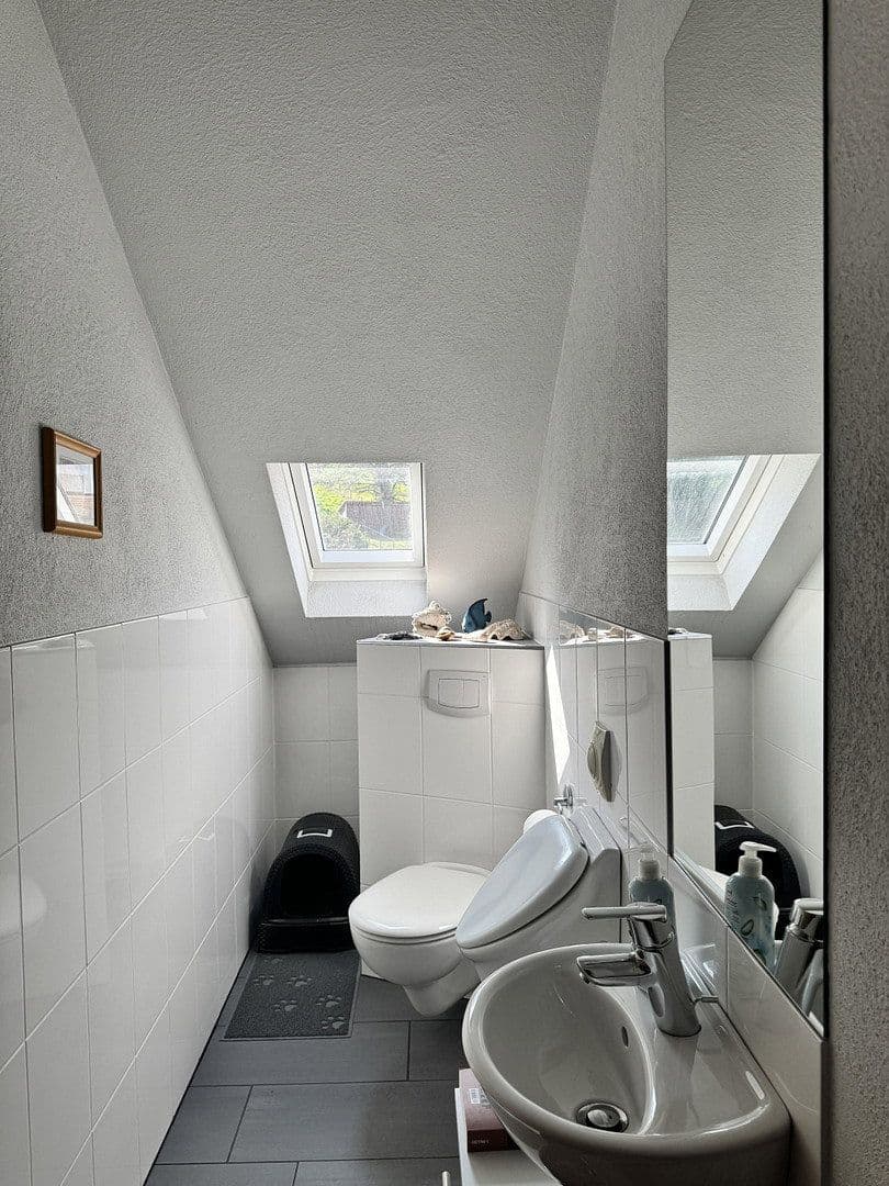 Predaj domu 458 m², pozemek 678 m², Ritter-Stephan-von-Mörlheim-Straße 2, Eußerthal, Porýnie-Falcko Predaj domu 458 m², pozemek 678 m², Ritter-Stephan-von-Mörlheim-Straße 2, Eußerthal, Porýnie-Falcko