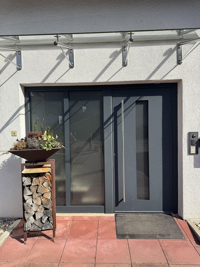 Predaj domu 458 m², pozemek 678 m², Ritter-Stephan-von-Mörlheim-Straße 2, Eußerthal, Porýnie-Falcko Predaj domu 458 m², pozemek 678 m², Ritter-Stephan-von-Mörlheim-Straße 2, Eußerthal, Porýnie-Falcko