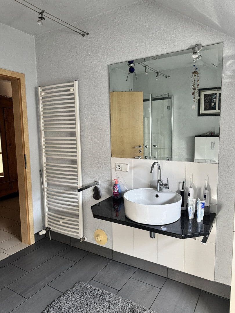 Predaj domu 458 m², pozemek 678 m², Ritter-Stephan-von-Mörlheim-Straße 2, Eußerthal, Porýnie-Falcko Predaj domu 458 m², pozemek 678 m², Ritter-Stephan-von-Mörlheim-Straße 2, Eußerthal, Porýnie-Falcko