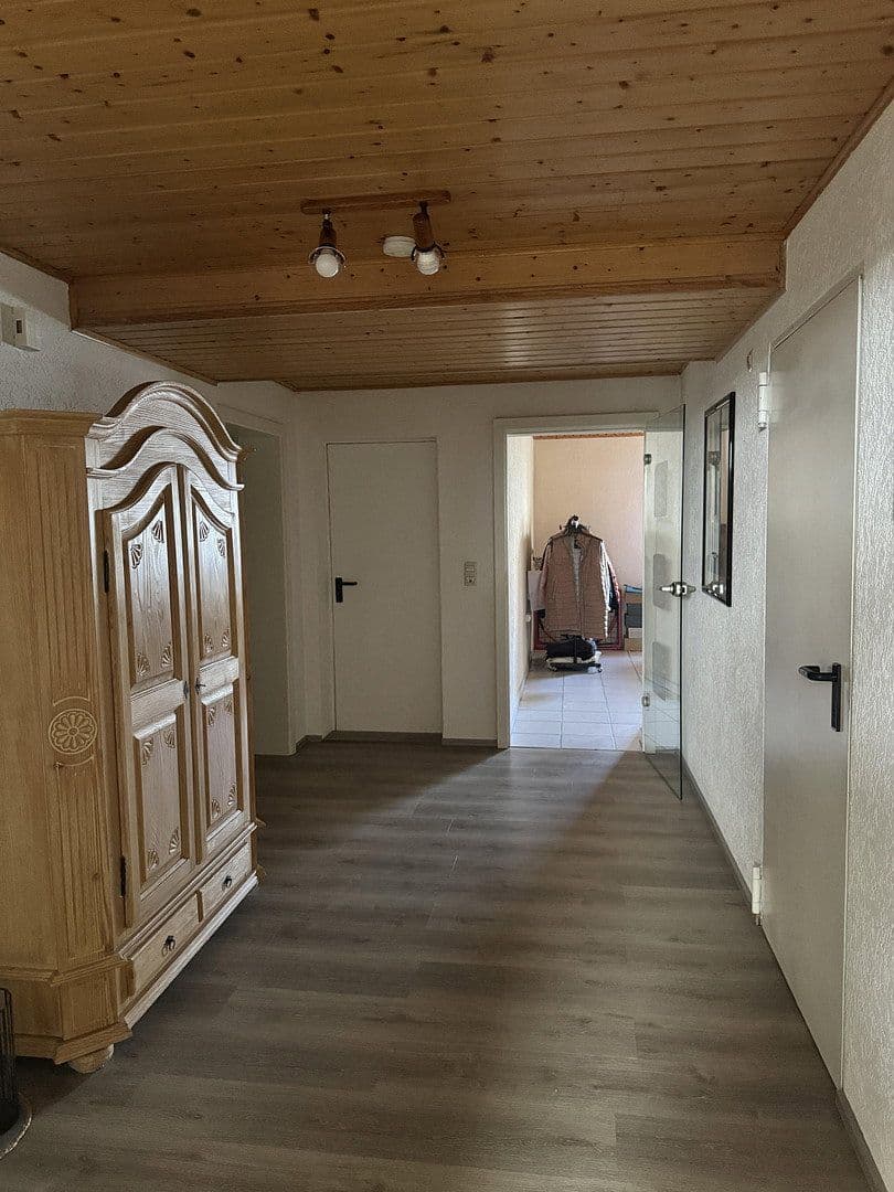 Predaj domu 458 m², pozemek 678 m², Ritter-Stephan-von-Mörlheim-Straße 2, Eußerthal, Porýnie-Falcko Predaj domu 458 m², pozemek 678 m², Ritter-Stephan-von-Mörlheim-Straße 2, Eußerthal, Porýnie-Falcko