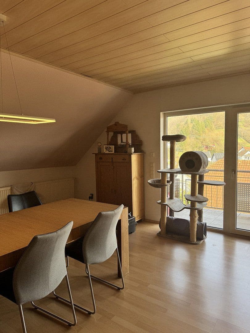 Predaj domu 458 m², pozemek 678 m², Ritter-Stephan-von-Mörlheim-Straße 2, Eußerthal, Porýnie-Falcko Predaj domu 458 m², pozemek 678 m², Ritter-Stephan-von-Mörlheim-Straße 2, Eußerthal, Porýnie-Falcko