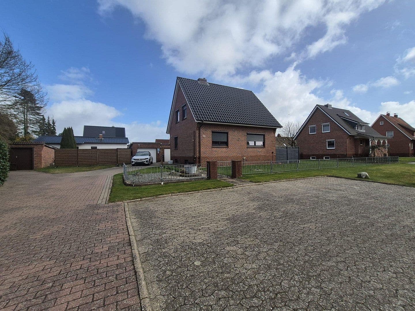 Predaj domu 105 m², pozemek 680 m², Drochtersen, Dolné Sasko Predaj domu 105 m², pozemek 680 m², Drochtersen, Dolné Sasko