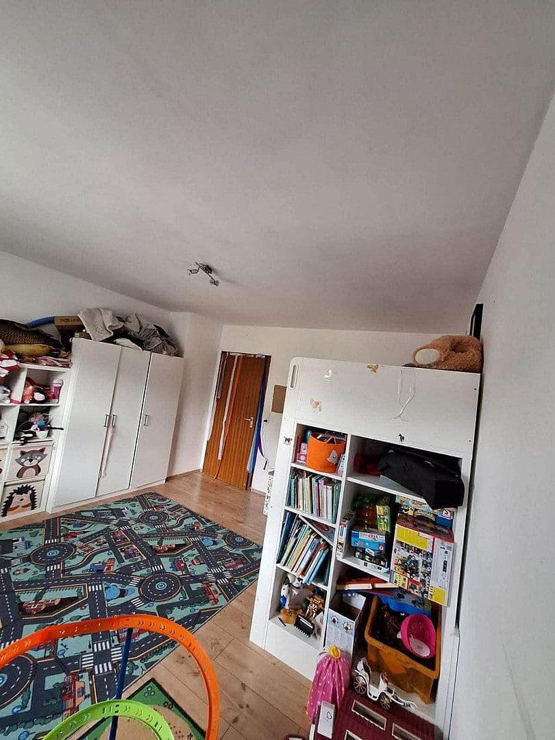 Prenájom bytu 4-izbový 98 m², Sprockhövel, Severné Porýnie - Westfálsko Prenájom bytu 4-izbový 98 m², Sprockhövel, Severné Porýnie - Westfálsko