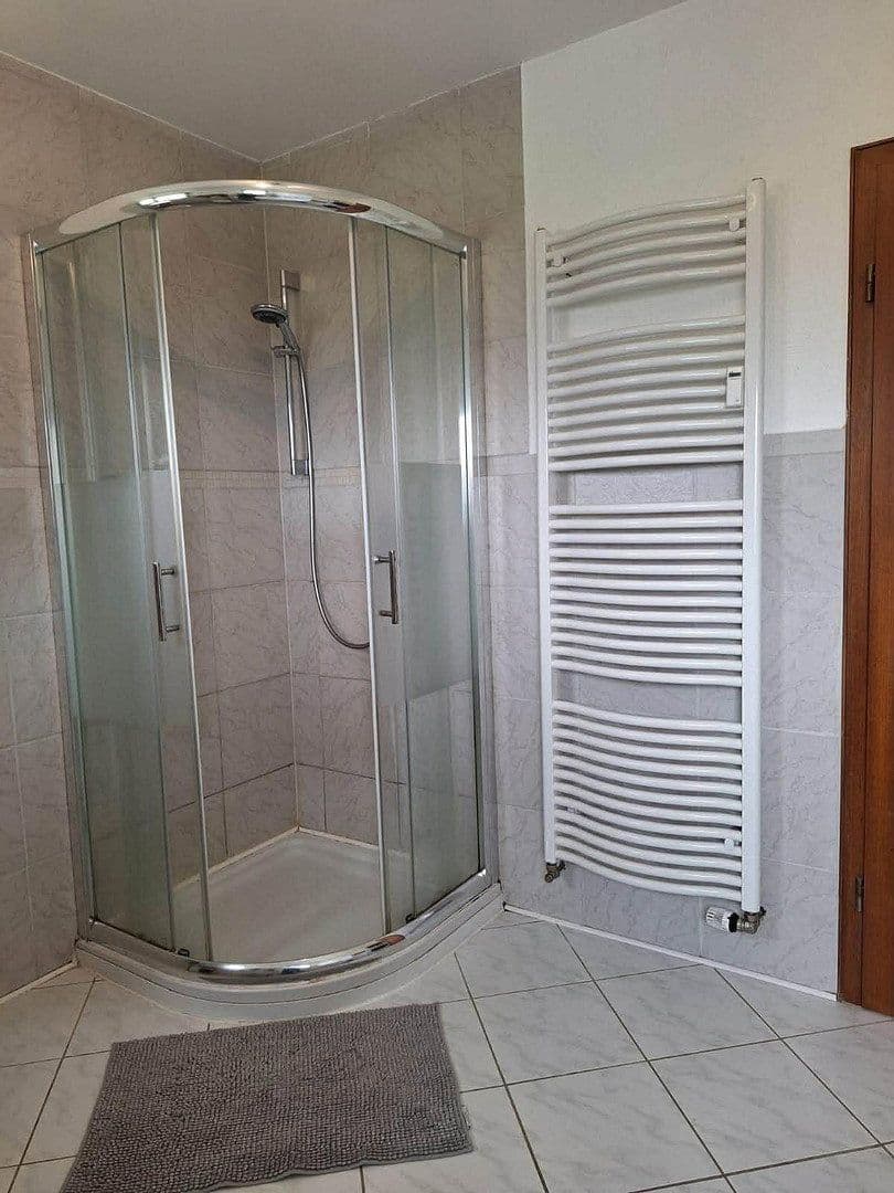 Prenájom bytu 4-izbový 98 m², Sprockhövel, Severné Porýnie - Westfálsko Prenájom bytu 4-izbový 98 m², Sprockhövel, Severné Porýnie - Westfálsko