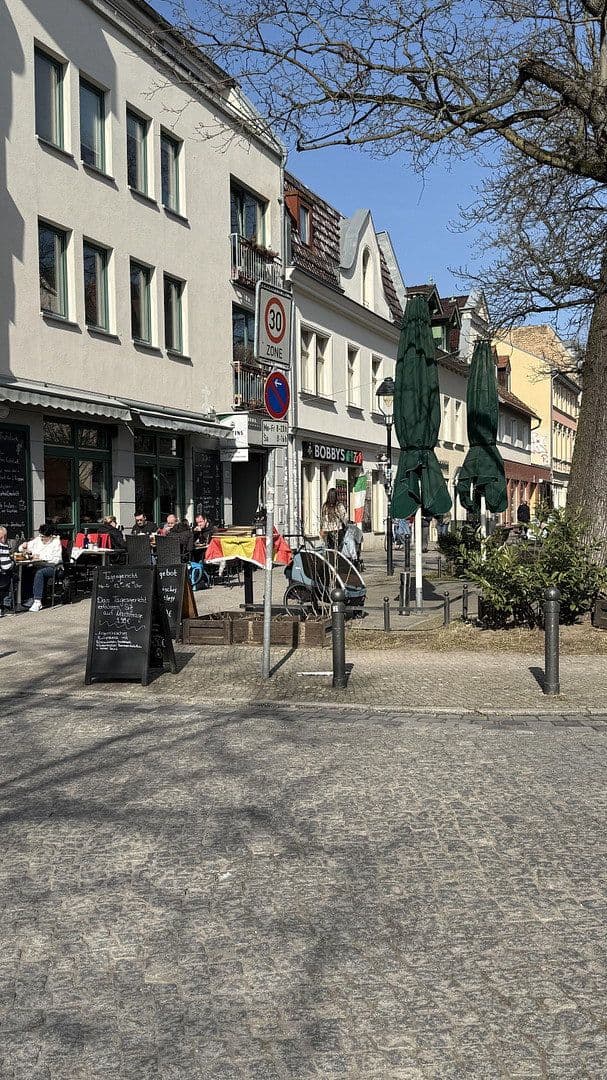 Prenájom nebytového priestoru 74 m², Garnstraße, Potsdam, Brandenbursko Prenájom nebytového priestoru 74 m², Garnstraße, Potsdam, Brandenbursko