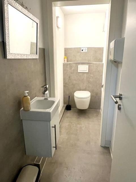 Prenájom kancelárie 261 m², Waldeckerstraße 4, Mörfelden-Walldorf, Hesensko Prenájom kancelárie 261 m², Waldeckerstraße 4, Mörfelden-Walldorf, Hesensko