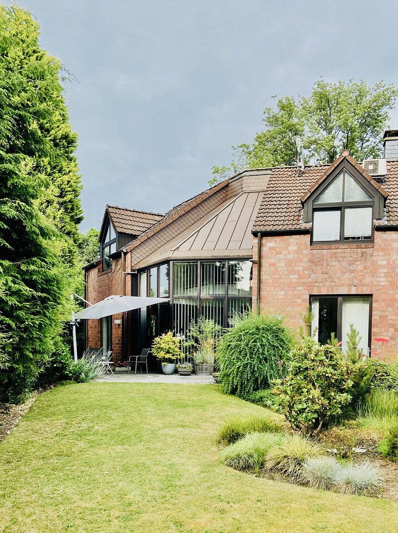 Predaj domu 212 m², pozemek 652 m², Gelsenkirchen, Severné Porýnie - Westfálsko Predaj domu 212 m², pozemek 652 m², Gelsenkirchen, Severné Porýnie - Westfálsko