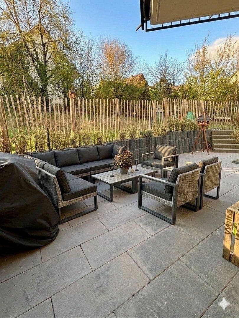 Predaj domu 115 m², pozemek 320 m², Mergenthalerstr. 4/1, Heilbronn, Bádensko-Wurttembersko Predaj domu 115 m², pozemek 320 m², Mergenthalerstr. 4/1, Heilbronn, Bádensko-Wurttembersko