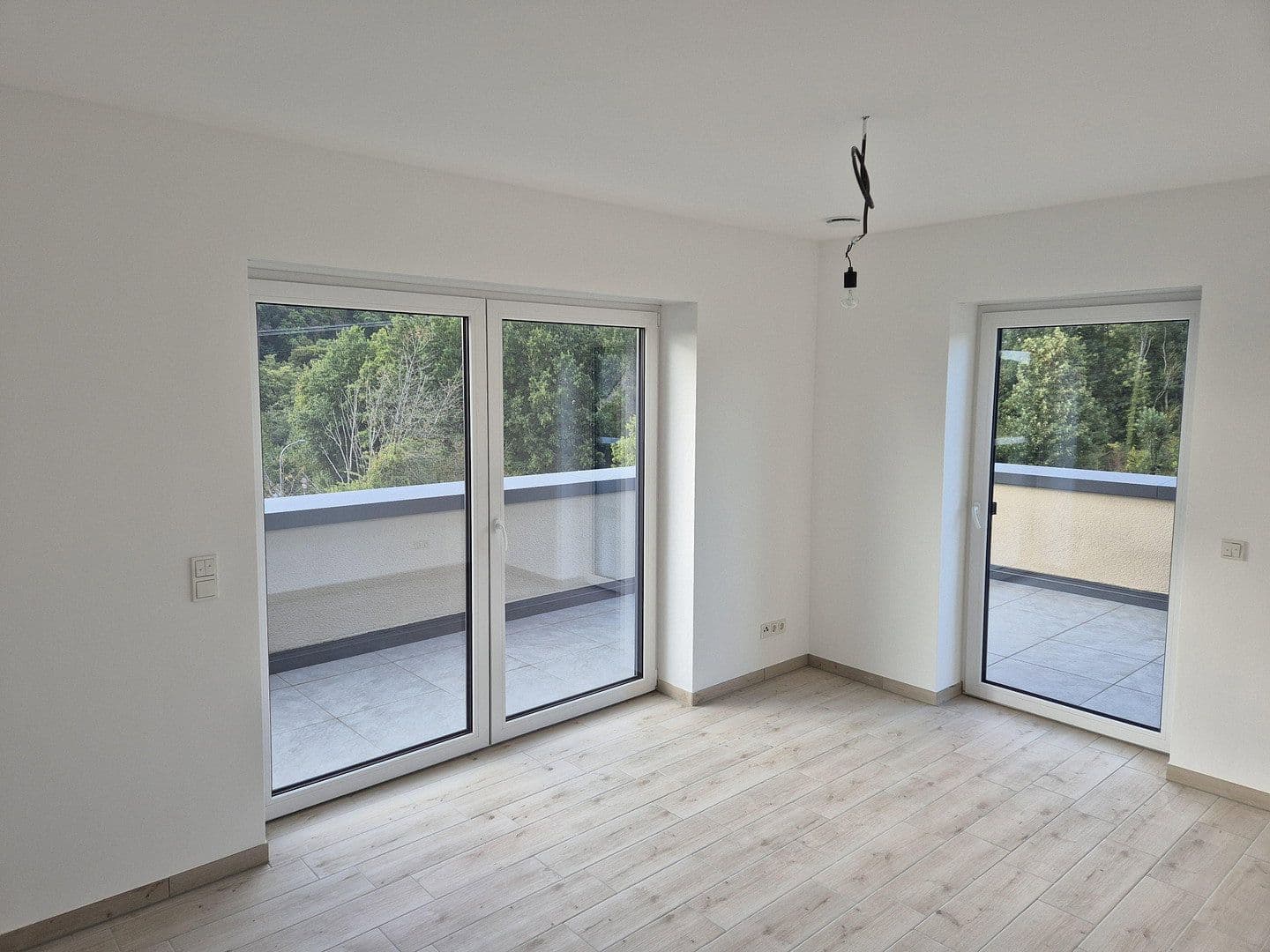 Prenájom bytu 2-izbový 89 m², Schloßstr. 2G, Wadern, Sársko Prenájom bytu 2-izbový 89 m², Schloßstr. 2G, Wadern, Sársko