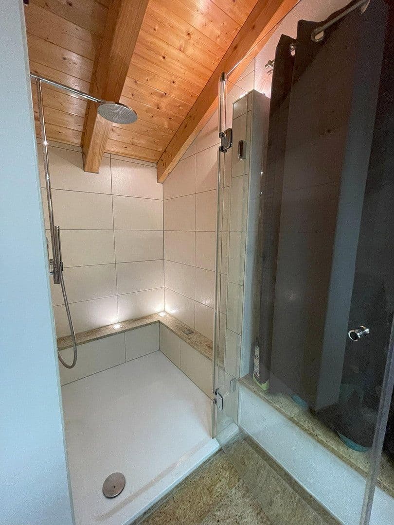 Predaj domu 212 m², pozemek 650 m², Laufen, Bavorsko Predaj domu 212 m², pozemek 650 m², Laufen, Bavorsko