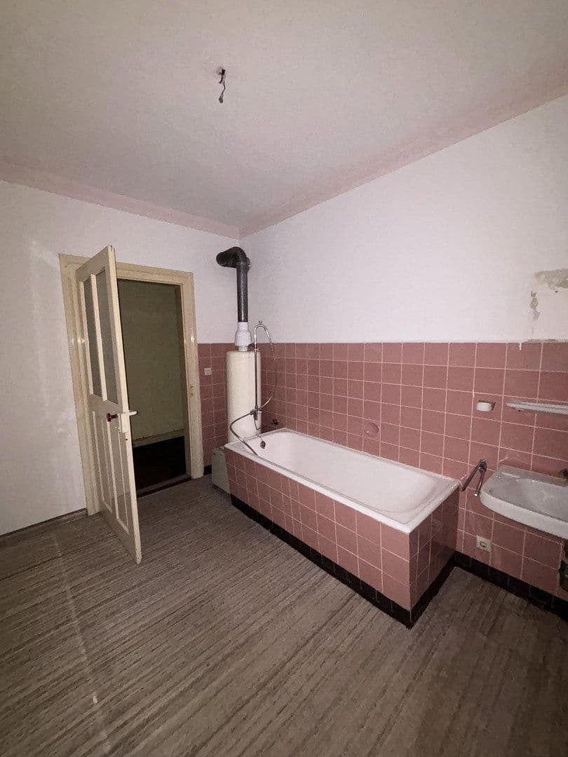 Prenájom bytu 3-izbový 74 m², Bergstrasse 10, Lörrach, Bádensko-Wurttembersko Prenájom bytu 3-izbový 74 m², Bergstrasse 10, Lörrach, Bádensko-Wurttembersko