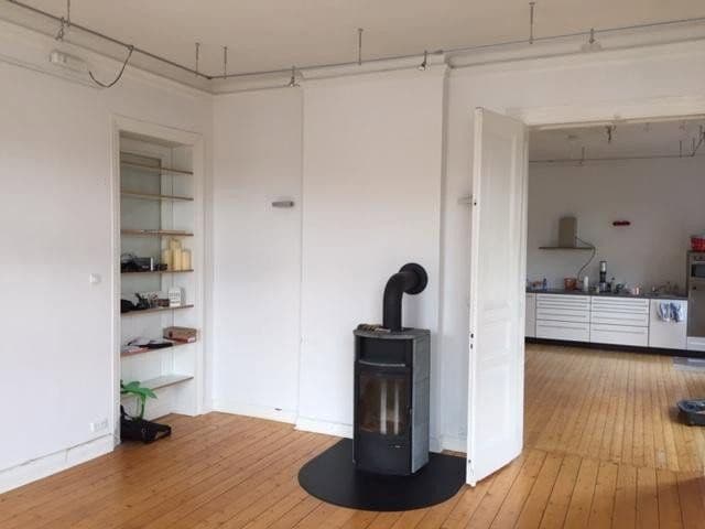 Prenájom bytu 4-izbový 140 m², Bismarckstr. 94, Aachen, Severné Porýnie - Westfálsko Prenájom bytu 4-izbový 140 m², Bismarckstr. 94, Aachen, Severné Porýnie - Westfálsko