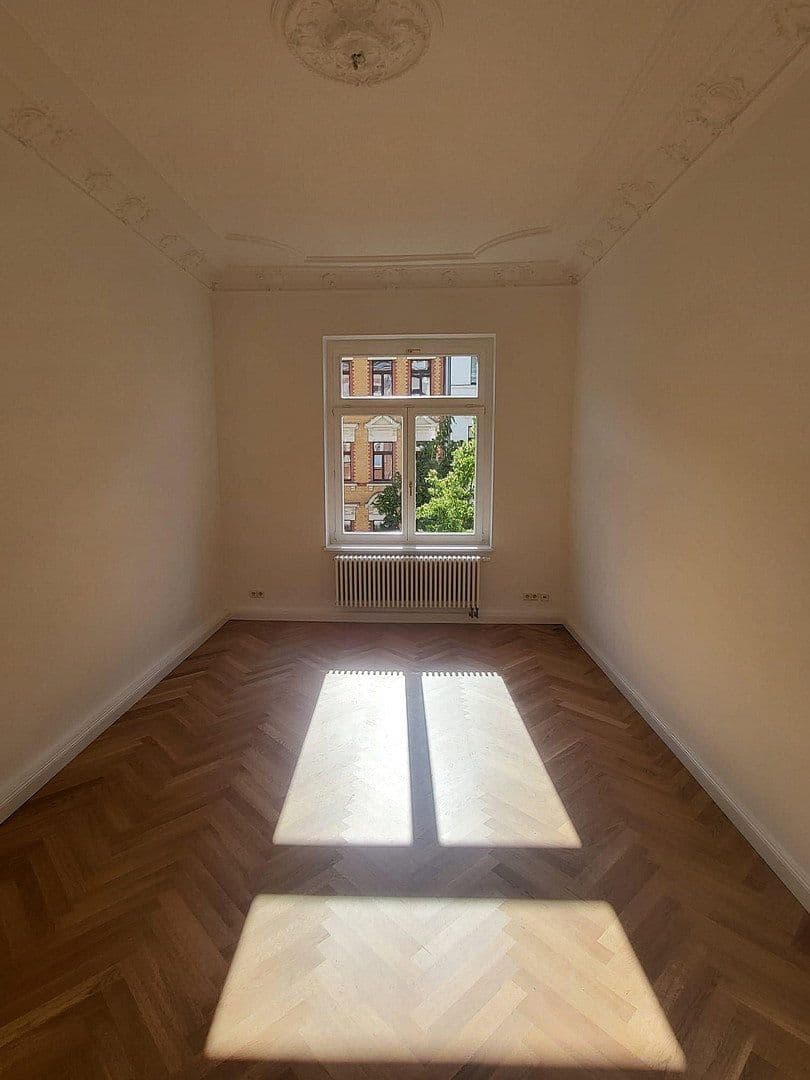 Prenájom bytu 3-izbový 98 m², Leipzig, Sasko Prenájom bytu 3-izbový 98 m², Leipzig, Sasko