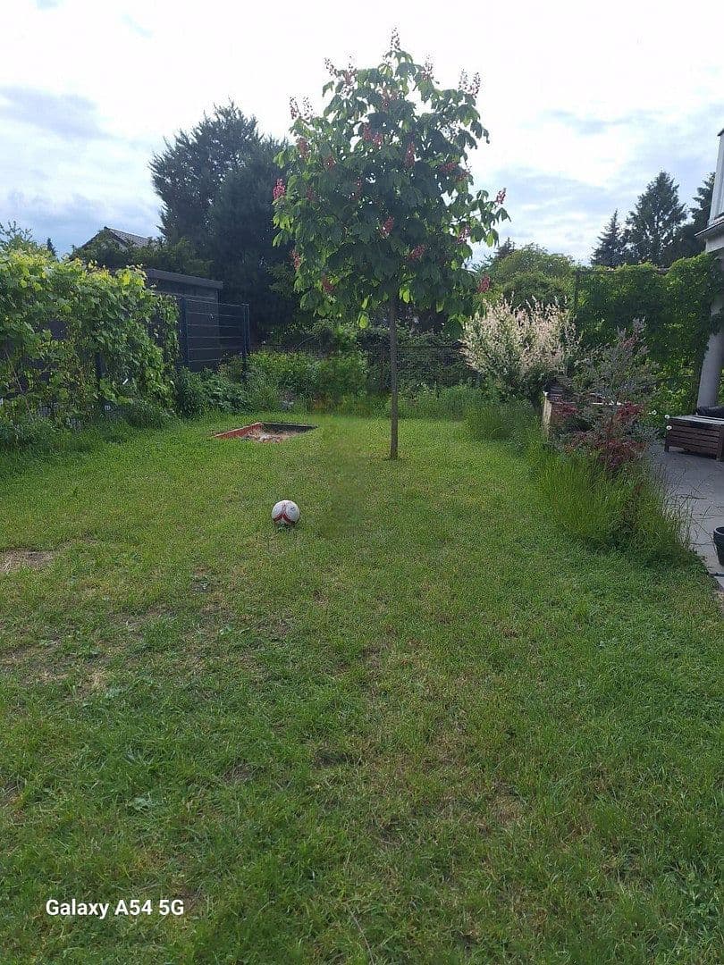 Prenájom bytu 4-izbový 133 m², Kaulbachweg, Leipzig, Sasko Prenájom bytu 4-izbový 133 m², Kaulbachweg, Leipzig, Sasko