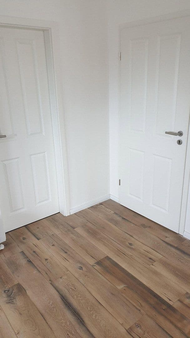 Prenájom bytu 4-izbový 133 m², Kaulbachweg, Leipzig, Sasko Prenájom bytu 4-izbový 133 m², Kaulbachweg, Leipzig, Sasko