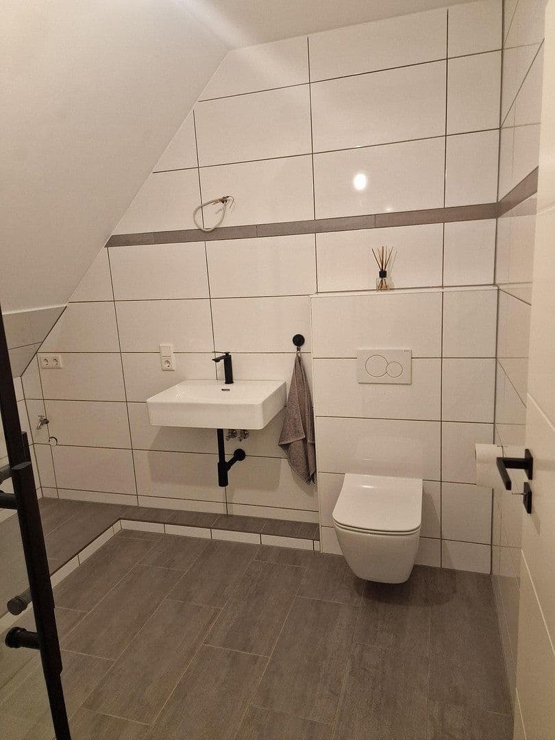 Prenájom bytu 2-izbový 99 m², Römerstraße 28 d, Bielefeld, Severné Porýnie - Westfálsko Prenájom bytu 2-izbový 99 m², Römerstraße 28 d, Bielefeld, Severné Porýnie - Westfálsko