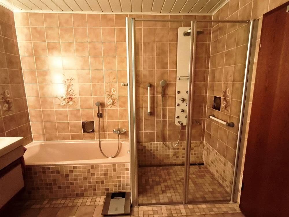 Predaj domu 283 m², pozemek 875 m², Mengerskirchen, Hesensko Predaj domu 283 m², pozemek 875 m², Mengerskirchen, Hesensko