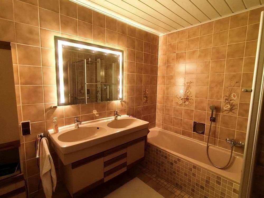 Predaj domu 283 m², pozemek 875 m², Mengerskirchen, Hesensko Predaj domu 283 m², pozemek 875 m², Mengerskirchen, Hesensko