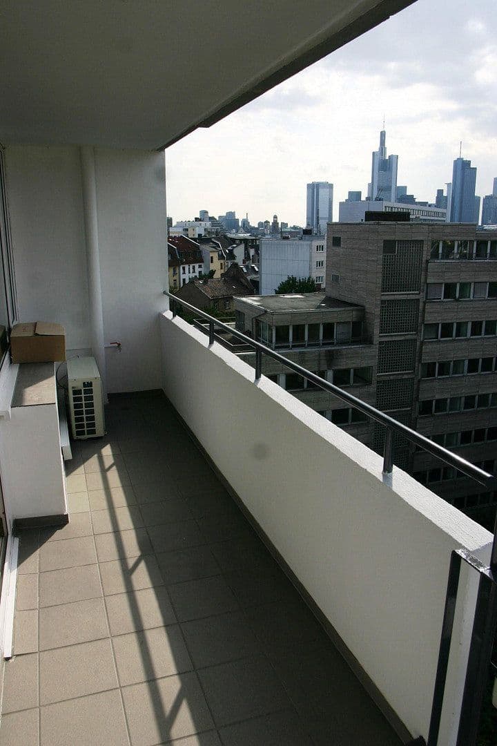 Predaj bytu 3-izbový 90 m², Frankfurt am Main, Hesensko Predaj bytu 3-izbový 90 m², Frankfurt am Main, Hesensko