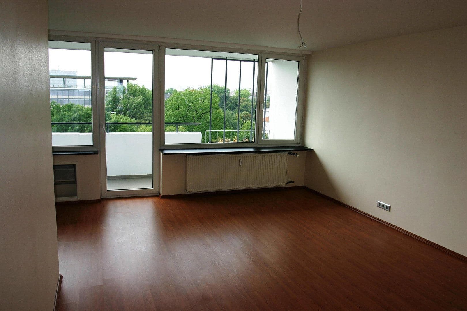 Predaj bytu 3-izbový 90 m², Frankfurt am Main, Hesensko Predaj bytu 3-izbový 90 m², Frankfurt am Main, Hesensko