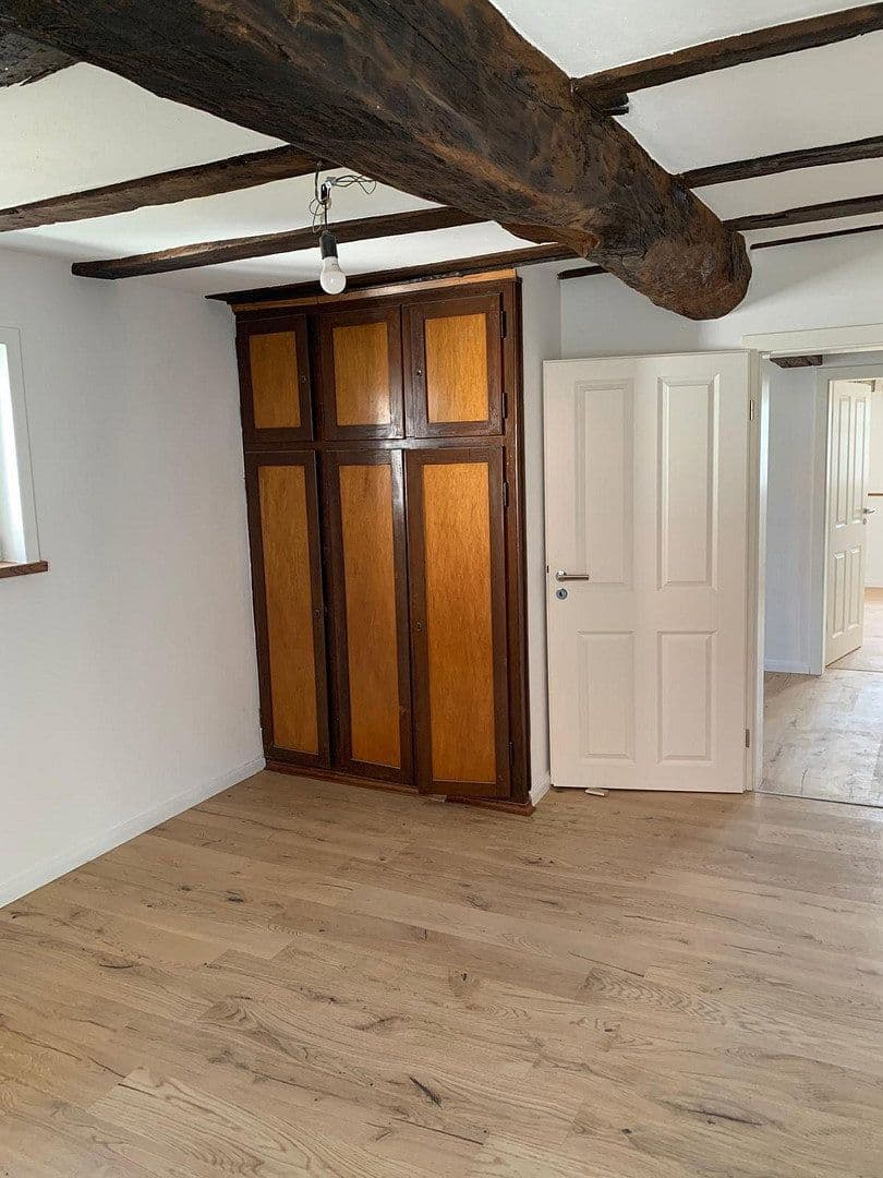 Predaj domu 130 m², pozemek 190 m², Cullmannsfahrt 4, Grünberg, Hesensko Predaj domu 130 m², pozemek 190 m², Cullmannsfahrt 4, Grünberg, Hesensko