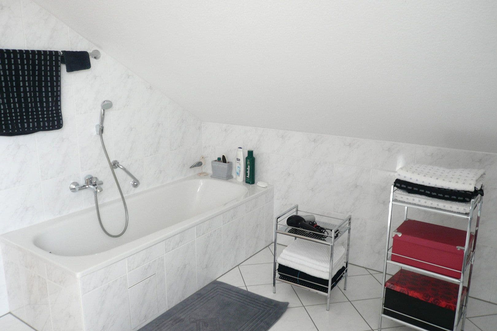 Predaj domu 120 m², pozemek 230 m², Friolzheim, Bádensko-Wurttembersko Predaj domu 120 m², pozemek 230 m², Friolzheim, Bádensko-Wurttembersko