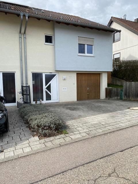 Predaj domu 120 m², pozemek 230 m², Friolzheim, Bádensko-Wurttembersko Predaj domu 120 m², pozemek 230 m², Friolzheim, Bádensko-Wurttembersko