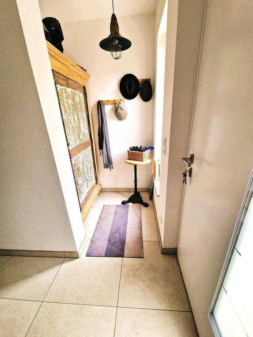 Predaj domu 173 m², pozemek 350 m², Lappersdorf, Bavorsko Predaj domu 173 m², pozemek 350 m², Lappersdorf, Bavorsko