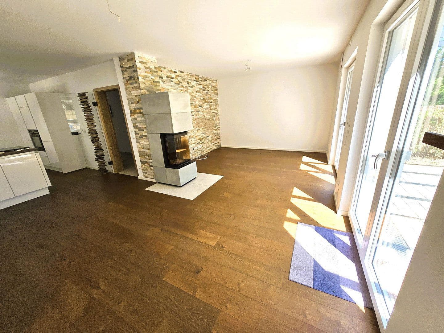 Predaj domu 173 m², pozemek 350 m², Lappersdorf, Bavorsko Predaj domu 173 m², pozemek 350 m², Lappersdorf, Bavorsko