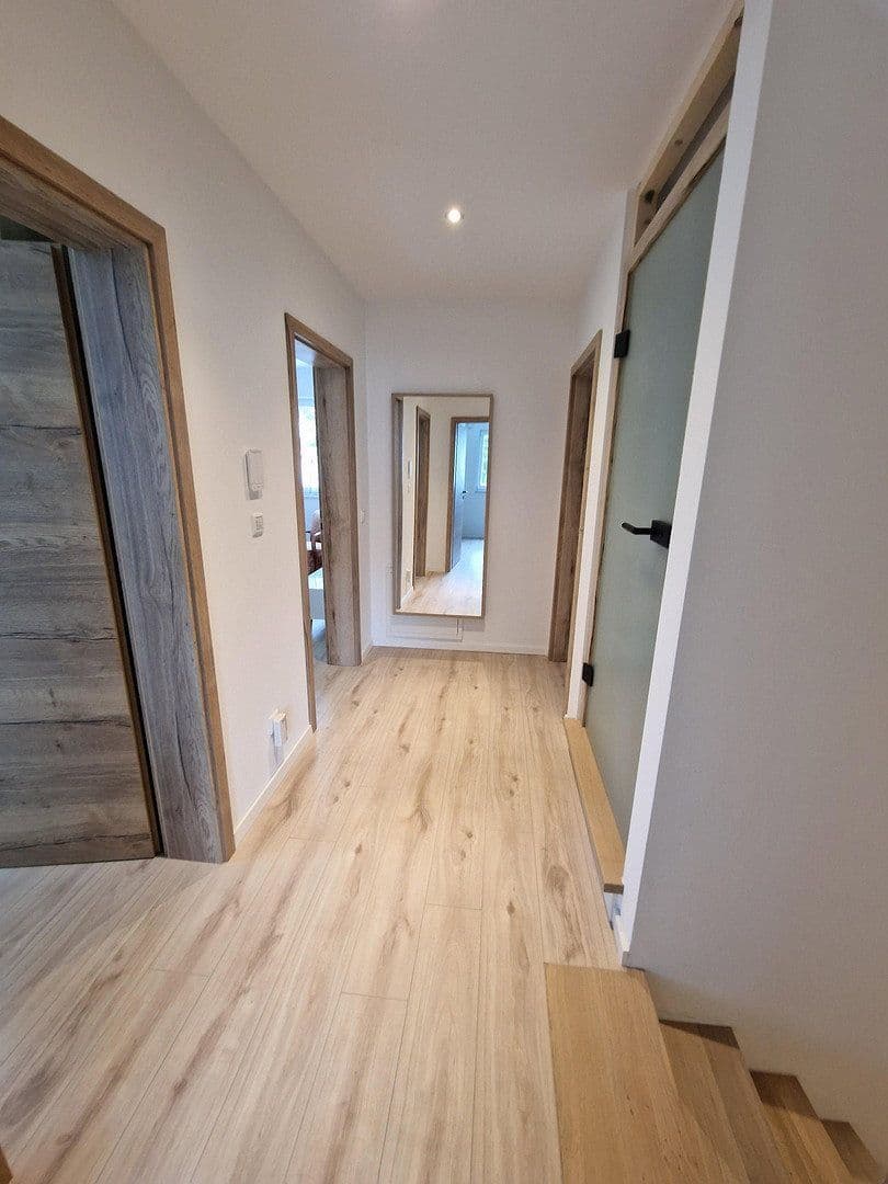 Predaj domu 173 m², pozemek 350 m², Lappersdorf, Bavorsko Predaj domu 173 m², pozemek 350 m², Lappersdorf, Bavorsko