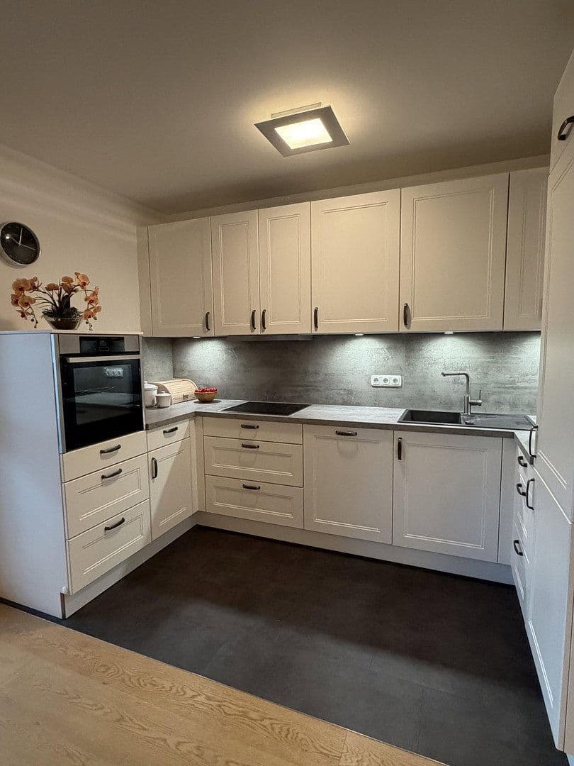 Predaj bytu 3-izbový 90 m², München, Bavorsko Predaj bytu 3-izbový 90 m², München, Bavorsko