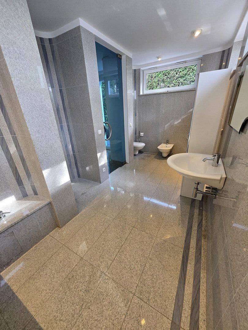 Predaj domu 120 m², pozemek 535 m², Pentling, Bavorsko Predaj domu 120 m², pozemek 535 m², Pentling, Bavorsko