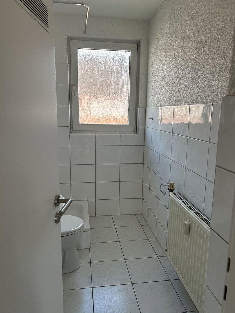 Prenájom bytu 2-izbový 50 m², Wildstraße 13, Duisburg, Severné Porýnie - Westfálsko Prenájom bytu 2-izbový 50 m², Wildstraße 13, Duisburg, Severné Porýnie - Westfálsko
