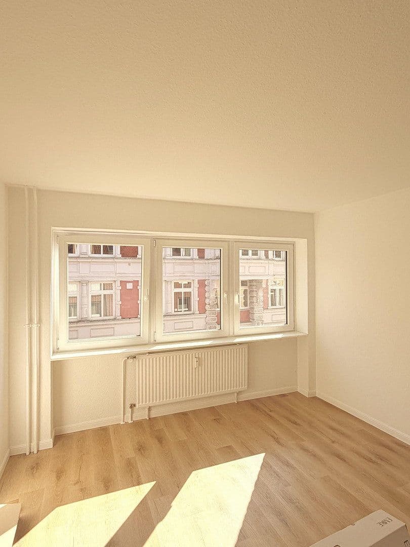 Prenájom bytu 3-izbový 93 m², Itzehoe, Šlezvicko-Holštajnsko Prenájom bytu 3-izbový 93 m², Itzehoe, Šlezvicko-Holštajnsko