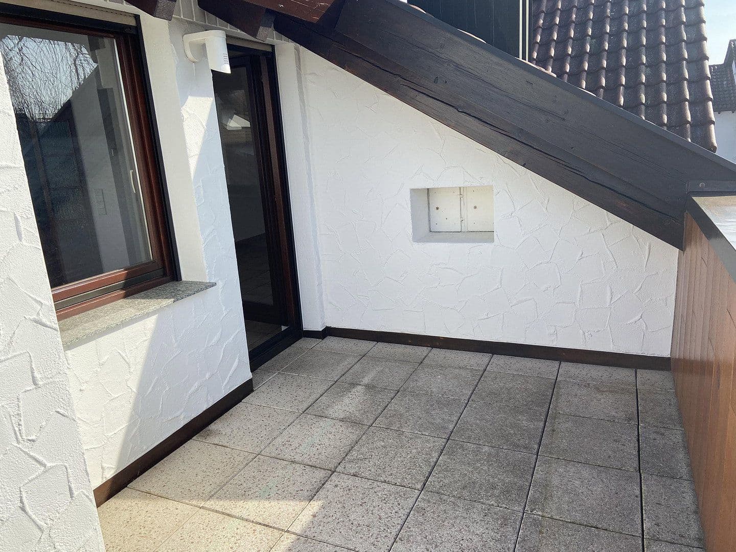 Prenájom bytu 3-izbový 106 m², Winnenden, Bádensko-Wurttembersko Prenájom bytu 3-izbový 106 m², Winnenden, Bádensko-Wurttembersko