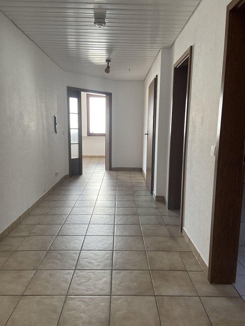 Prenájom bytu 3-izbový 106 m², Winnenden, Bádensko-Wurttembersko Prenájom bytu 3-izbový 106 m², Winnenden, Bádensko-Wurttembersko