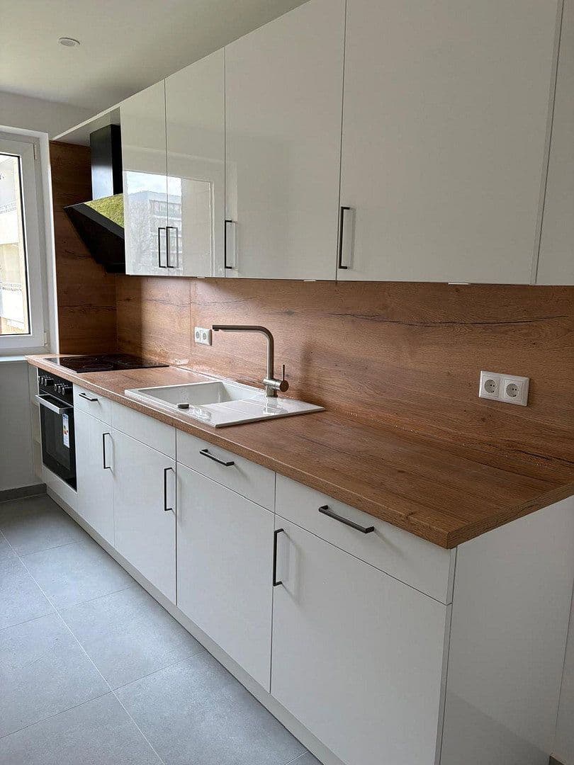 Prenájom bytu 2-izbový 60 m², Hinrichsring, Hannover, Dolné Sasko Prenájom bytu 2-izbový 60 m², Hinrichsring, Hannover, Dolné Sasko