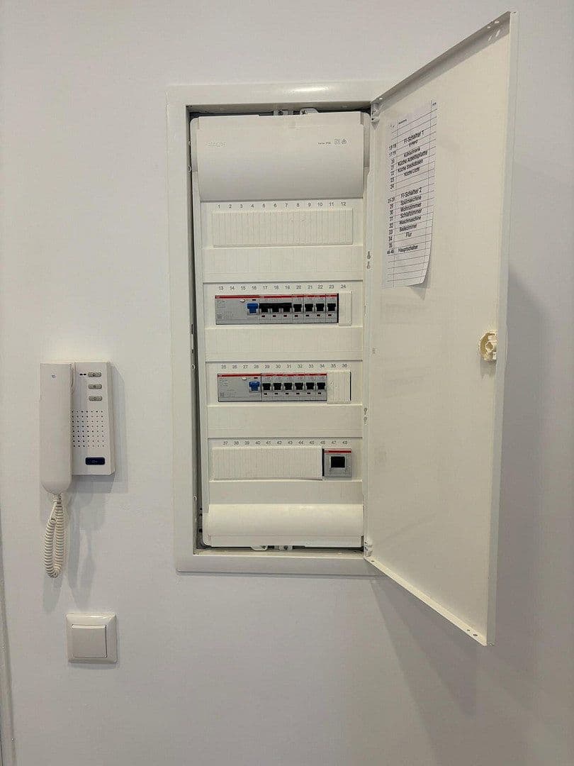 Prenájom bytu 2-izbový 60 m², Hinrichsring, Hannover, Dolné Sasko Prenájom bytu 2-izbový 60 m², Hinrichsring, Hannover, Dolné Sasko