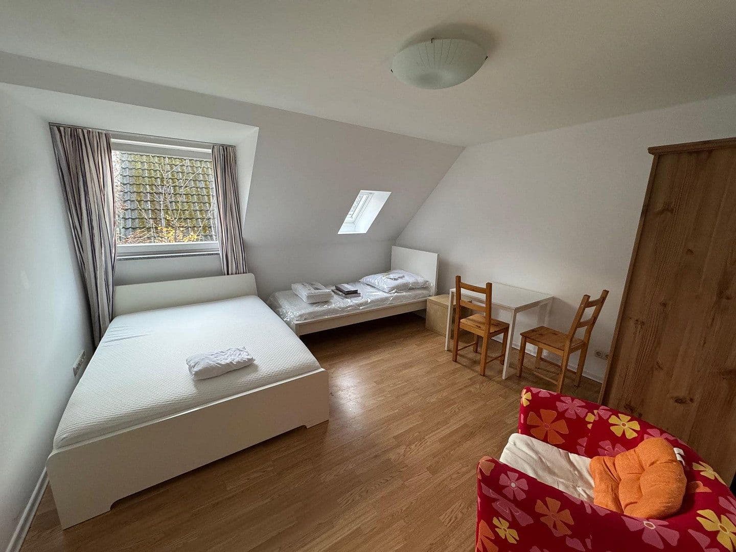 Prenájom bytu 3-izbový 85 m², Elbgaustr 79B, Hamburg, Hamburg Prenájom bytu 3-izbový 85 m², Elbgaustr 79B, Hamburg, Hamburg