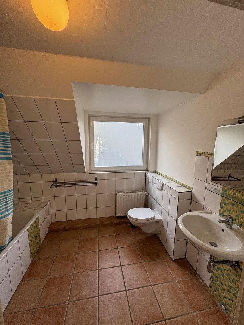 Prenájom bytu 3-izbový 85 m², Elbgaustr 79B, Hamburg, Hamburg Prenájom bytu 3-izbový 85 m², Elbgaustr 79B, Hamburg, Hamburg