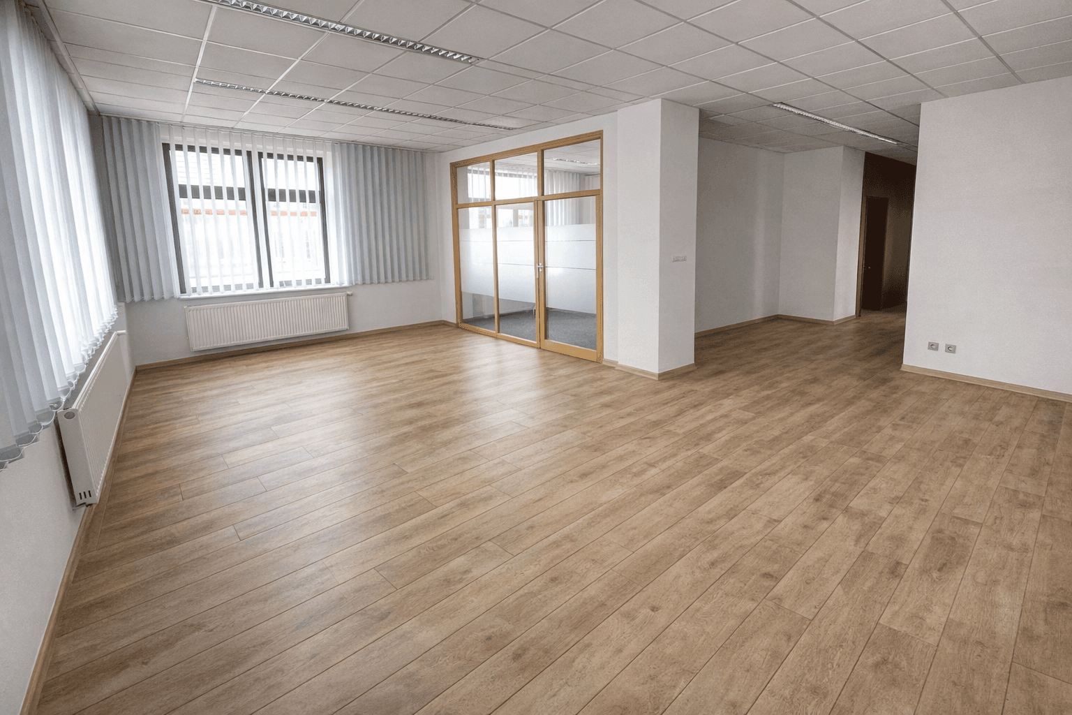 Prenájom kancelárie 170 m², Beethovenstraße 28, Plavno, Sasko Prenájom kancelárie 170 m², Beethovenstraße 28, Plavno, Sasko