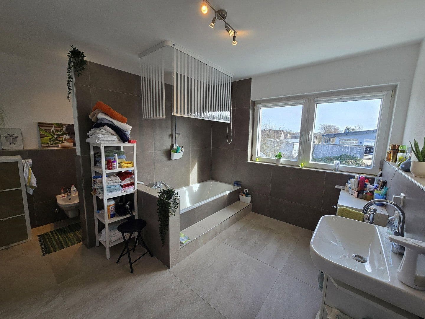 Predaj domu 300 m², pozemek 1.770 m², Pirmasens, Porýnie-Falcko Predaj domu 300 m², pozemek 1.770 m², Pirmasens, Porýnie-Falcko