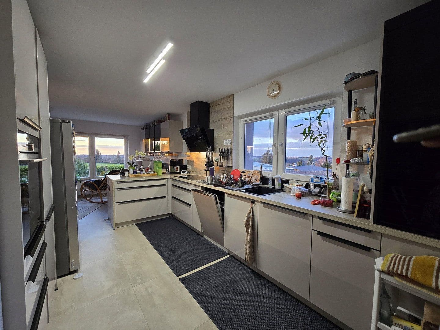 Predaj domu 300 m², pozemek 1.770 m², Pirmasens, Porýnie-Falcko Predaj domu 300 m², pozemek 1.770 m², Pirmasens, Porýnie-Falcko