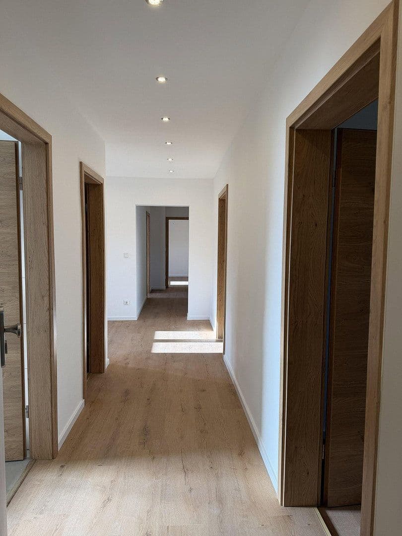 Prenájom bytu 5-izbový 89 m², Hardenbergplatz 8, Nürnberg, Bavorsko Prenájom bytu 5-izbový 89 m², Hardenbergplatz 8, Nürnberg, Bavorsko