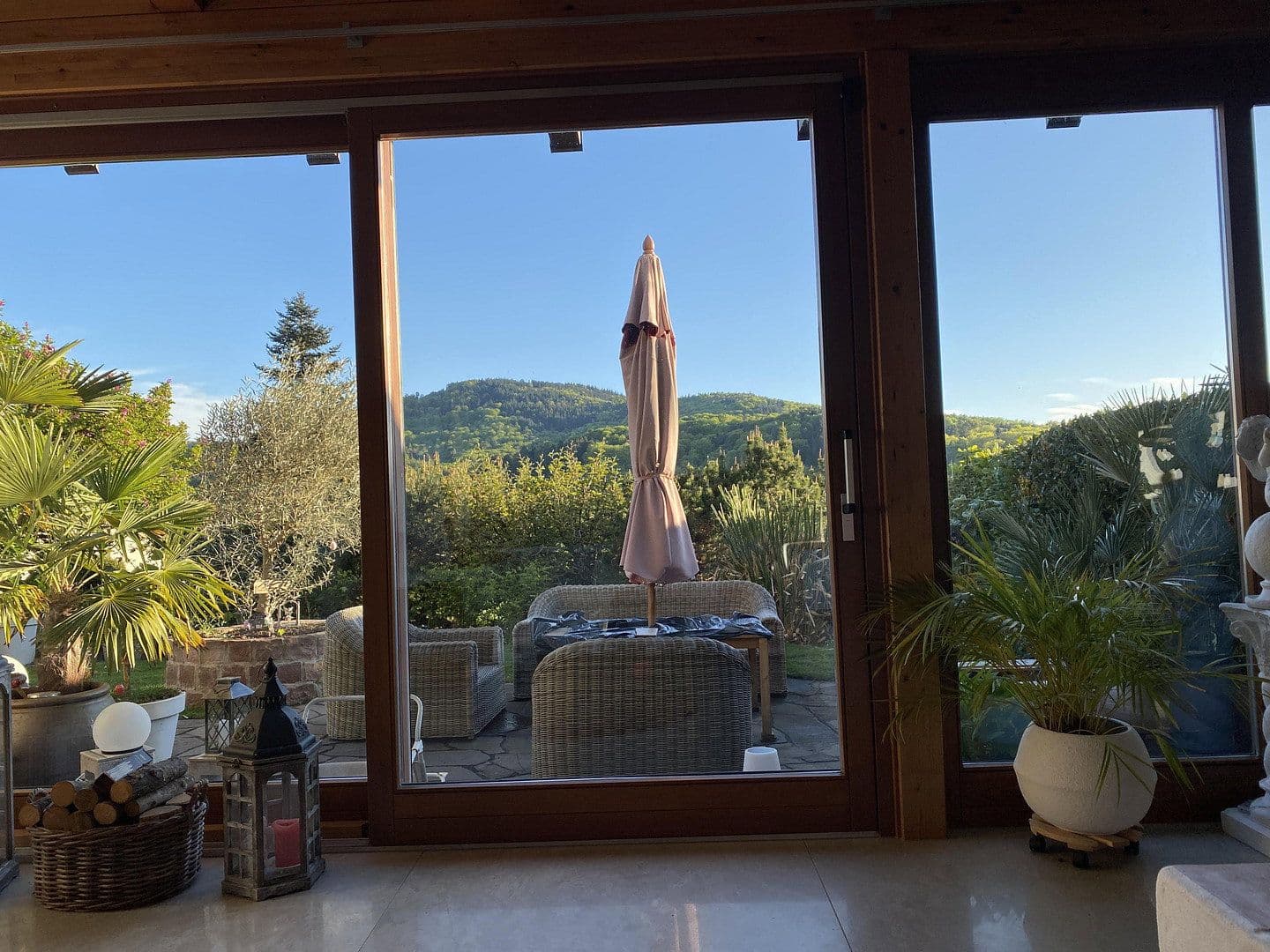 Predaj domu 232 m², pozemek 889 m², Baden-Baden, Bádensko-Wurttembersko Predaj domu 232 m², pozemek 889 m², Baden-Baden, Bádensko-Wurttembersko