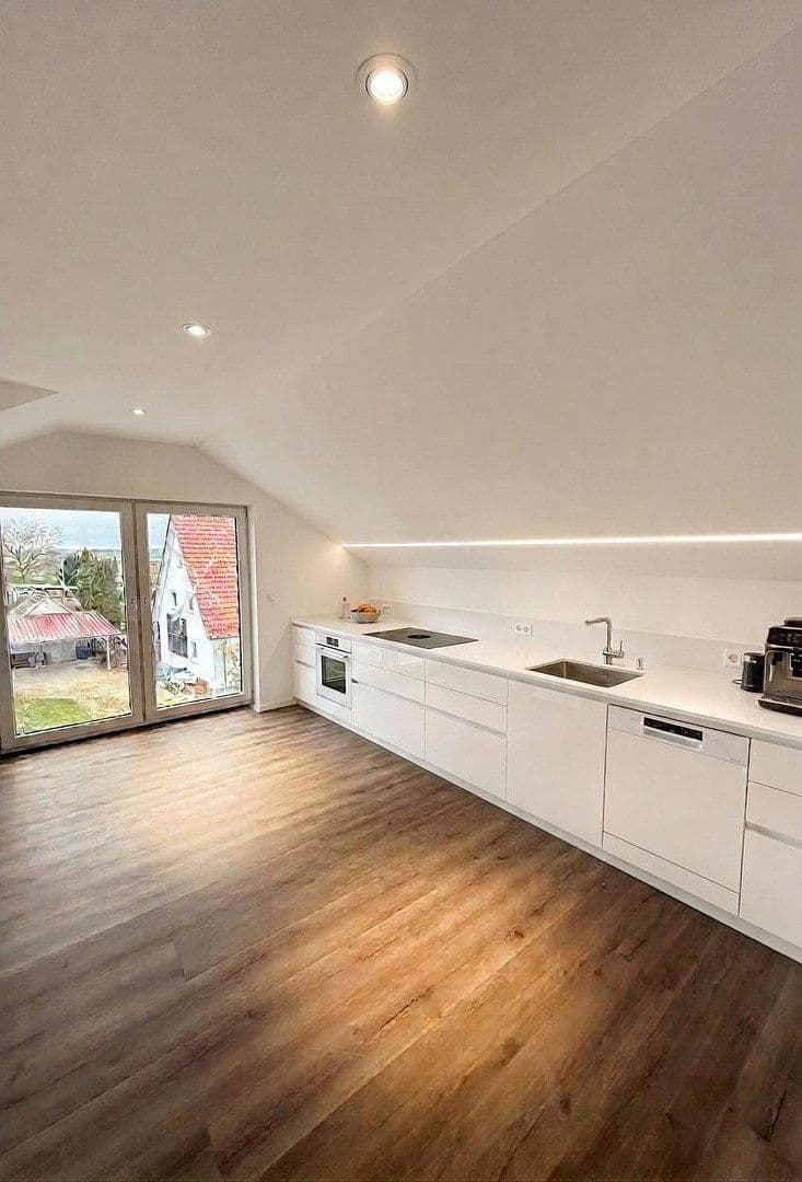 Prenájom bytu 3-izbový 93 m², Lauingen (Donau), Bavorsko Prenájom bytu 3-izbový 93 m², Lauingen (Donau), Bavorsko