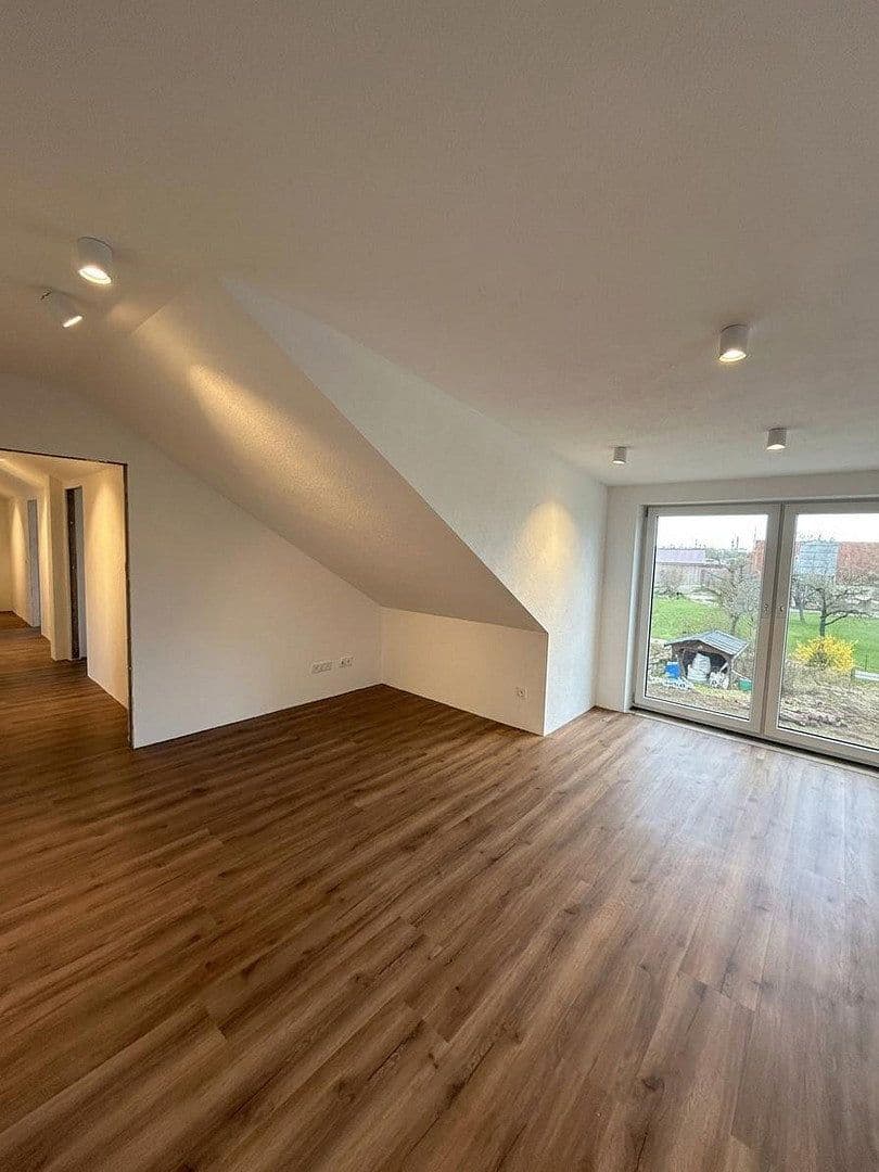 Prenájom bytu 3-izbový 93 m², Lauingen (Donau), Bavorsko Prenájom bytu 3-izbový 93 m², Lauingen (Donau), Bavorsko